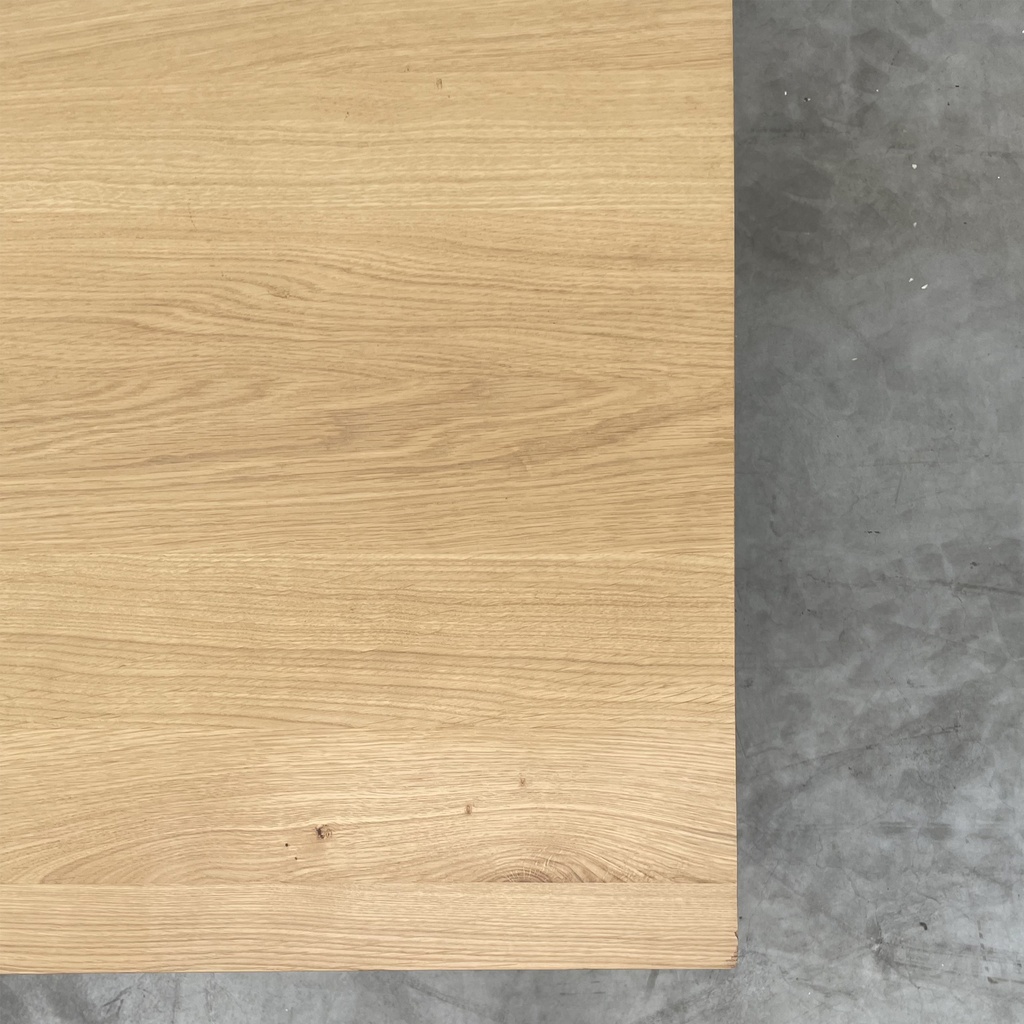 Slice extendable dining table