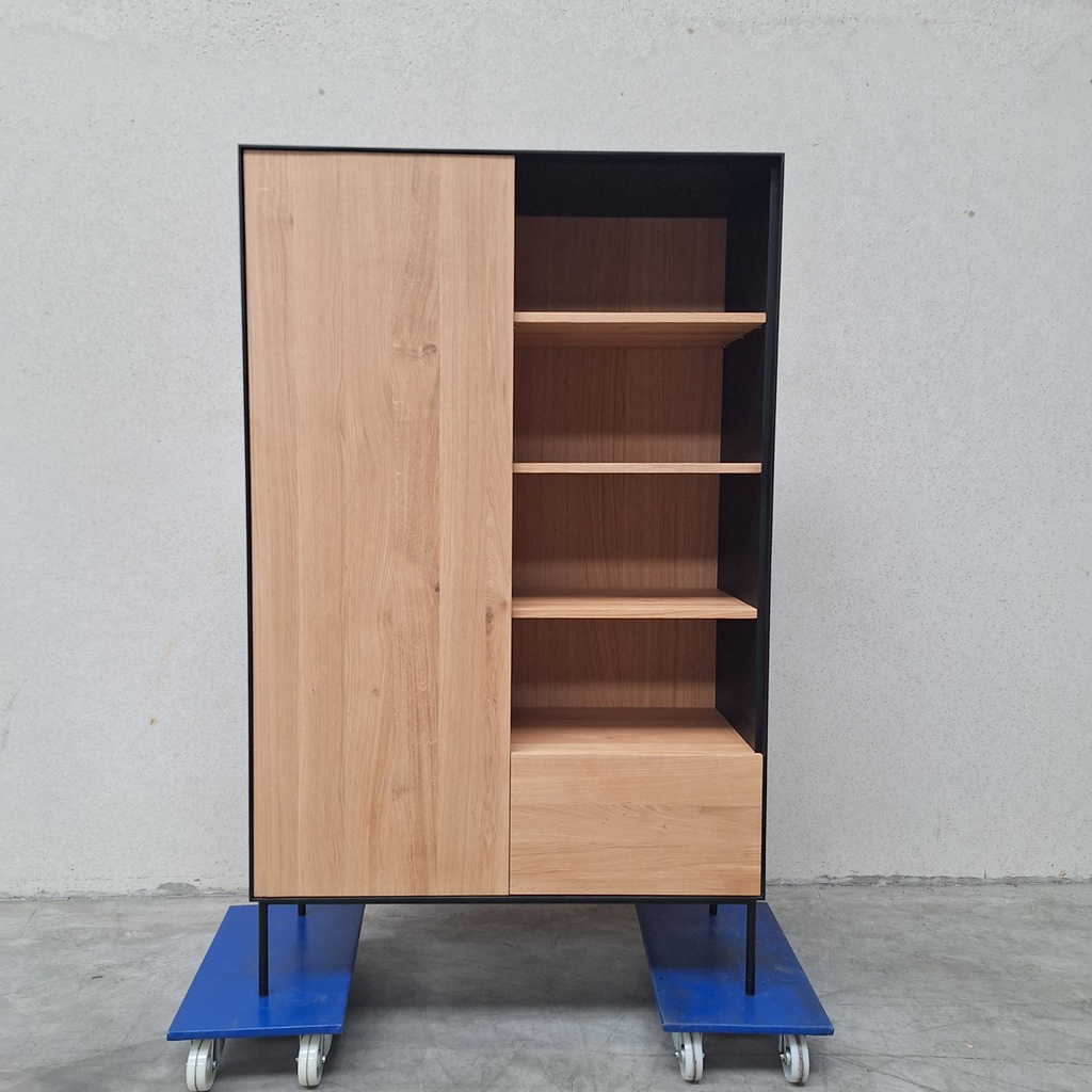 Blackbird cupboard