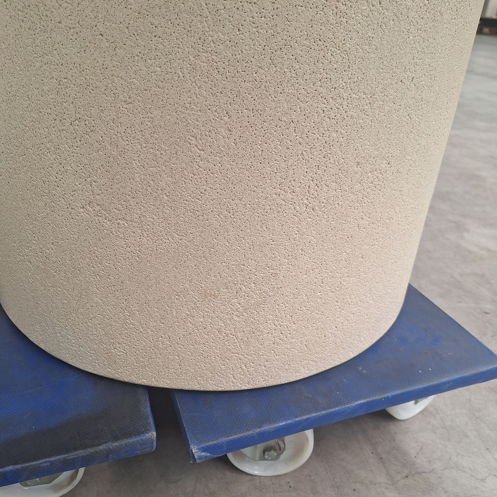 Elements dining table