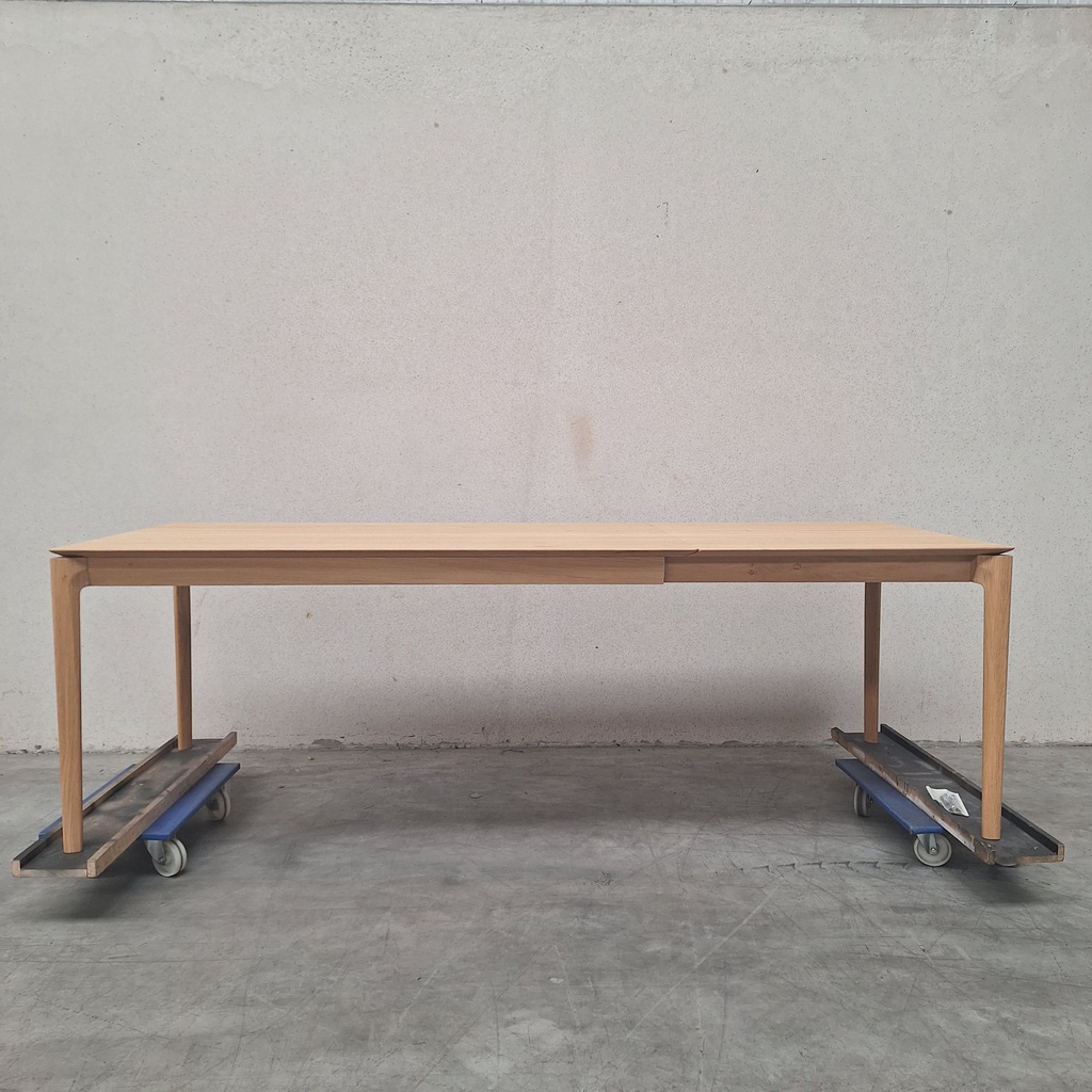 Bok extendable dining table