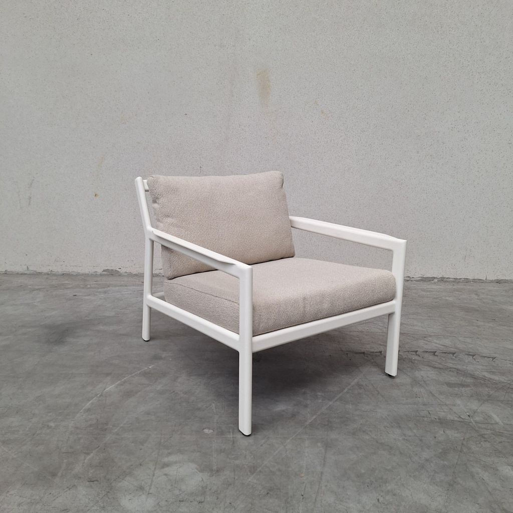 Jack outdoor lounge chair