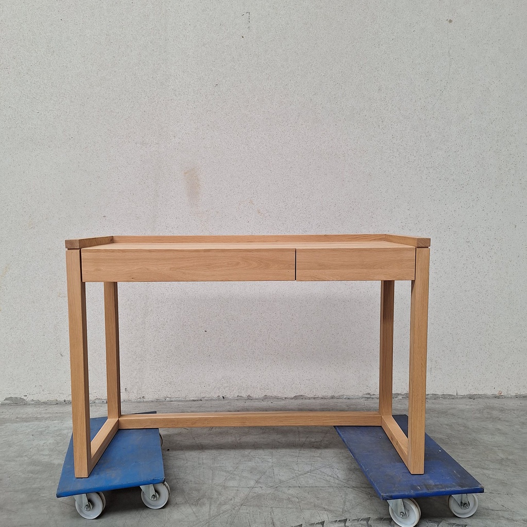 Frame desk