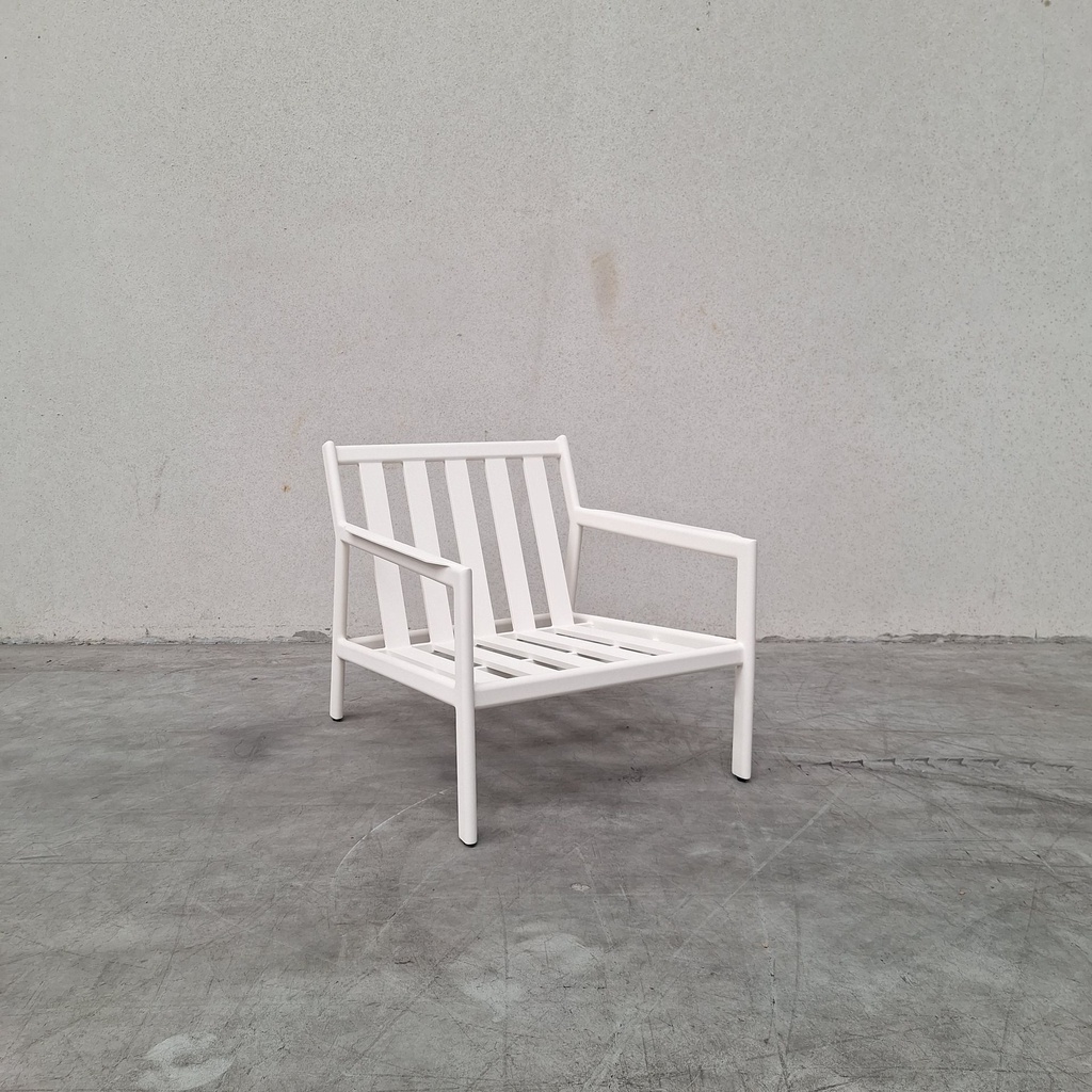 Jack outdoor lounge chair frame