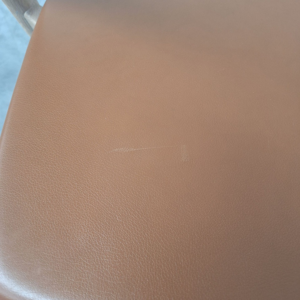 Bok dining chair