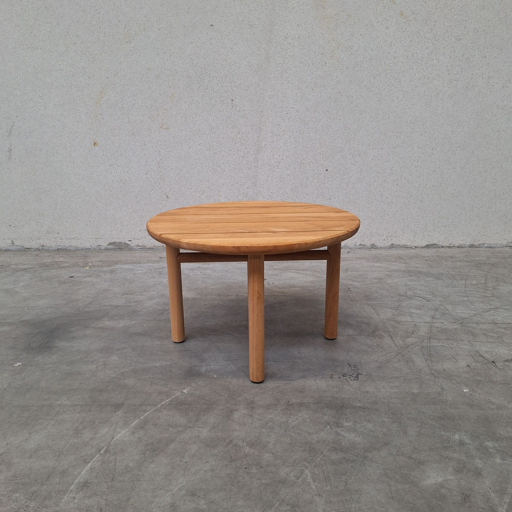 Quatro outdoor side table