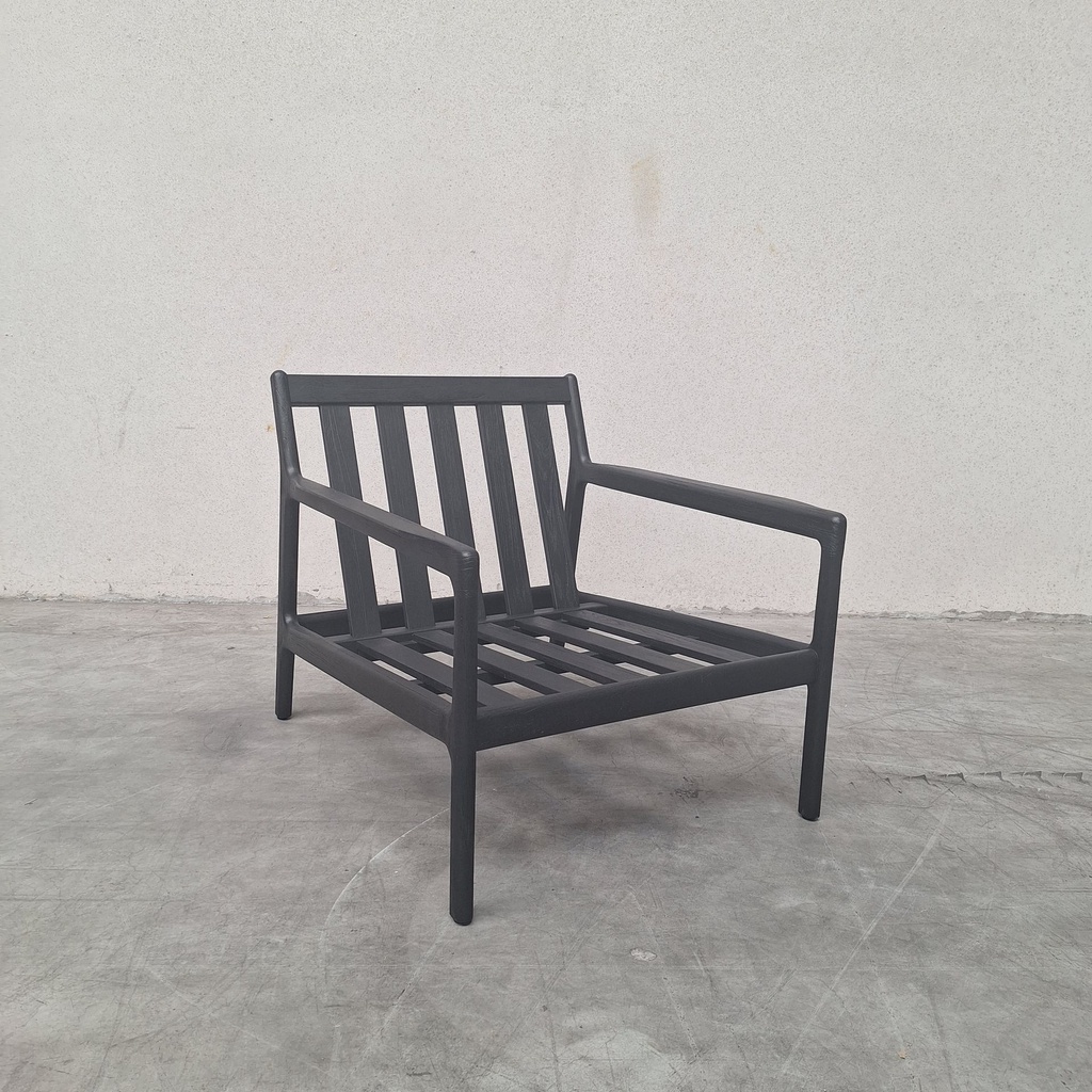Jack outdoor lounge chair with cushion
