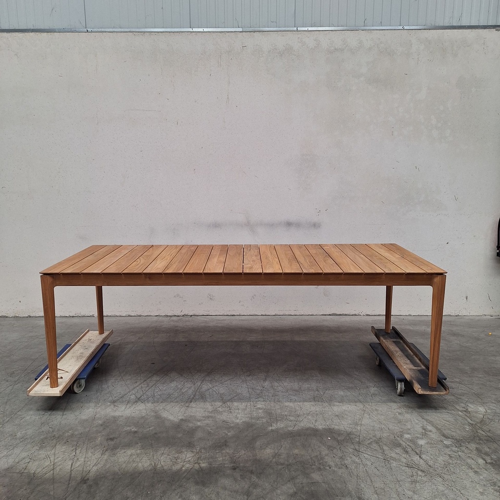 Bok outdoor dining table - 250cm