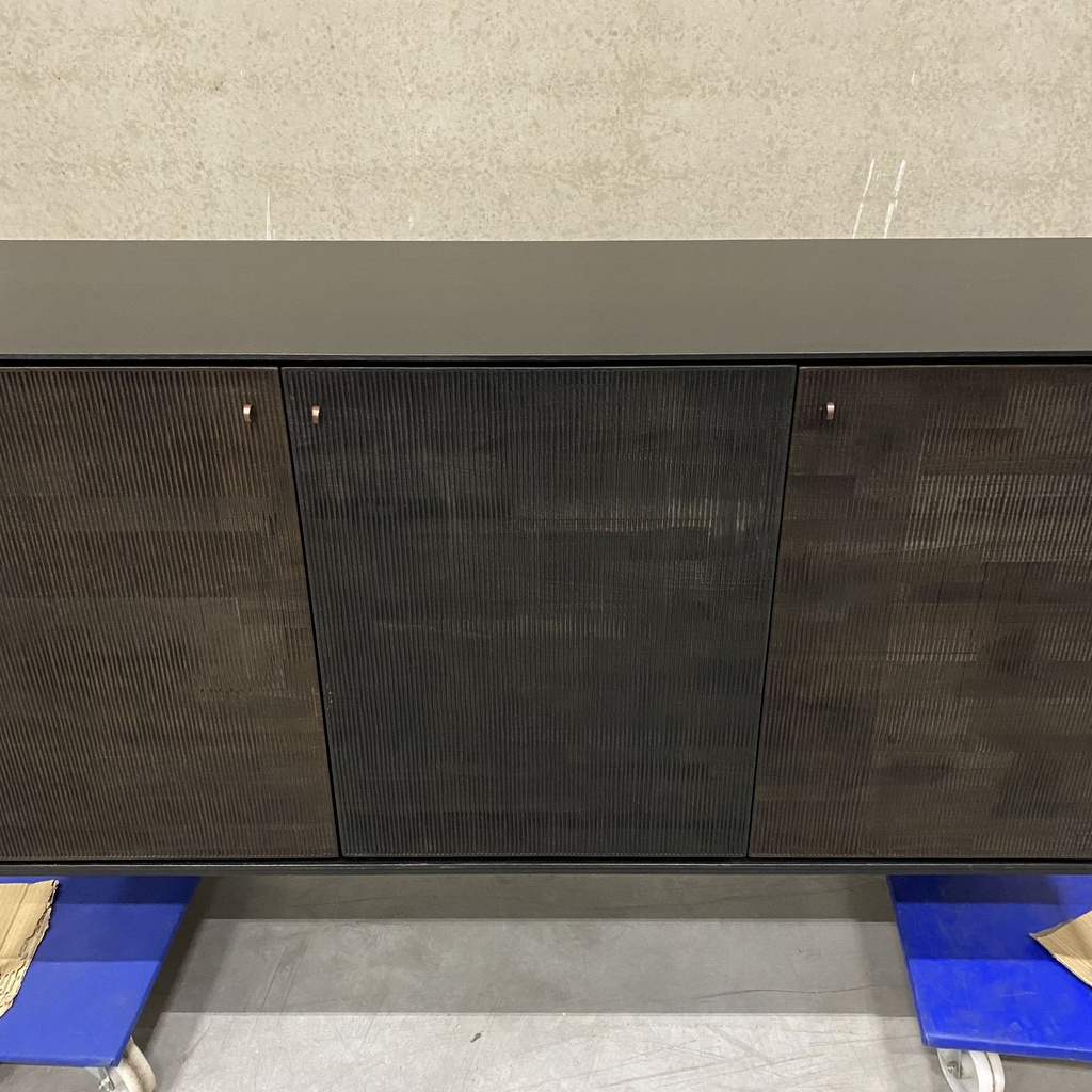 Grooves sideboard
