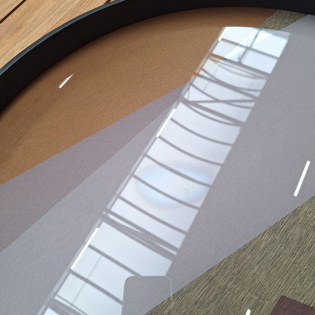Angle glass tray