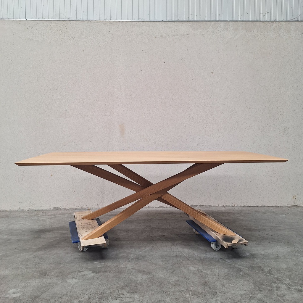 Mikado dining table - 240cm