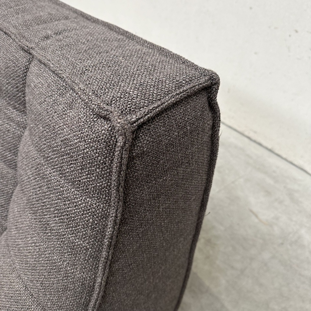 N701 sofa