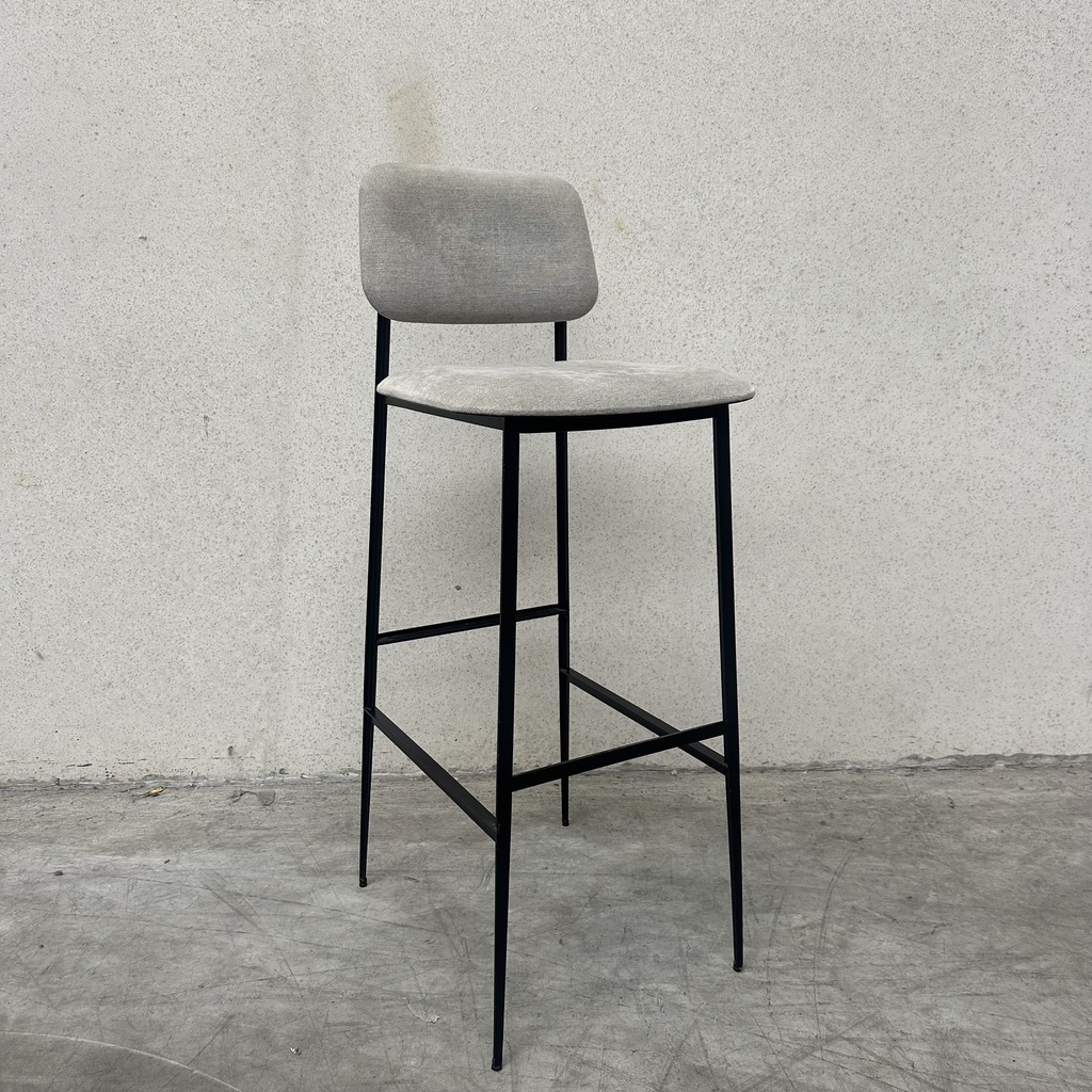 DC bar stool