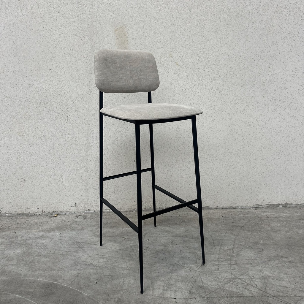 DC bar stool