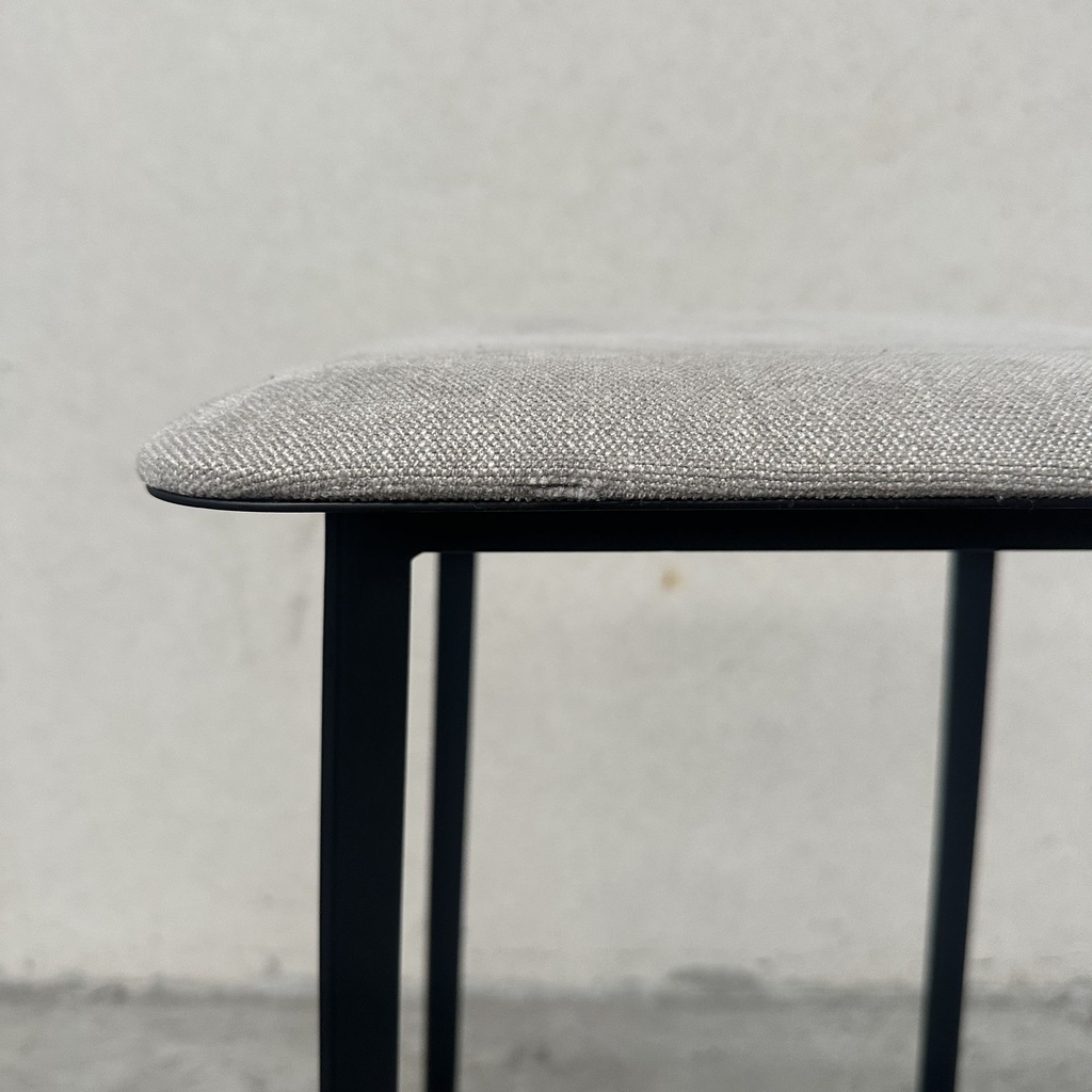 DC bar stool - no backrest