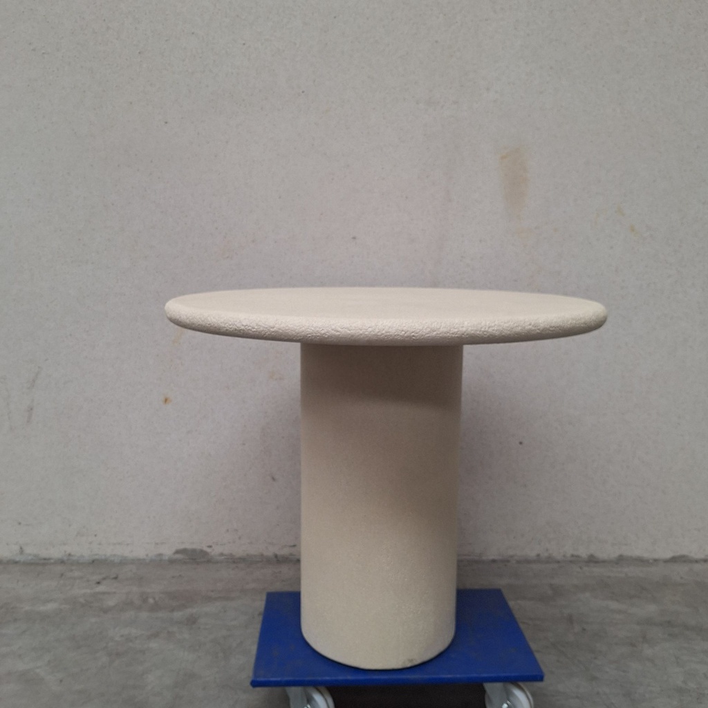 Elements dining table