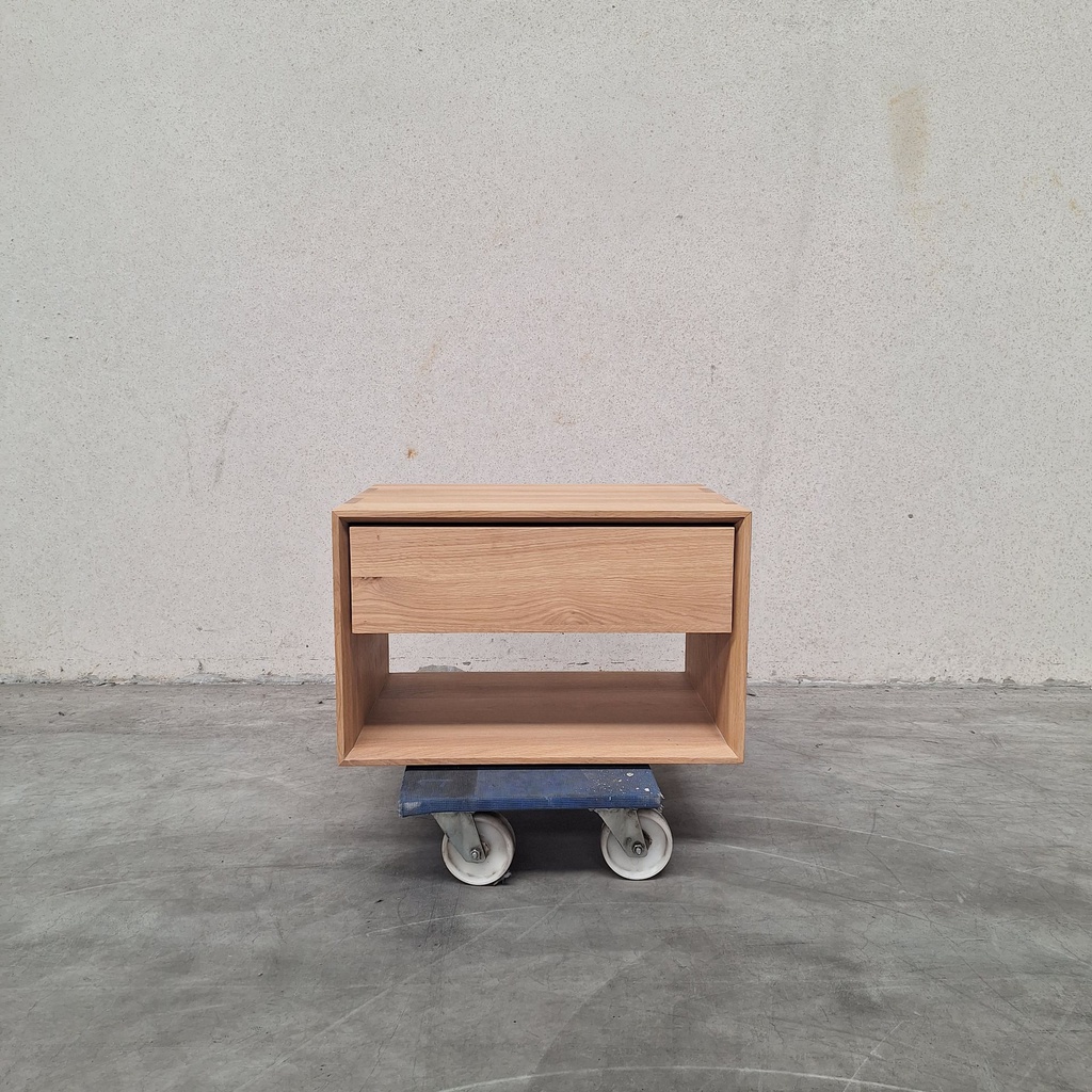 Nordic II bedside table