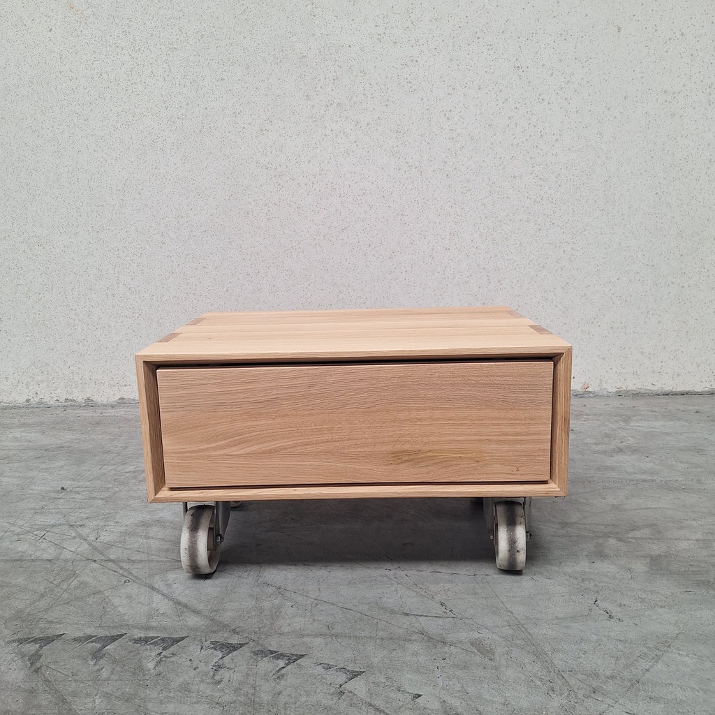 Nordic II hanging bedside table