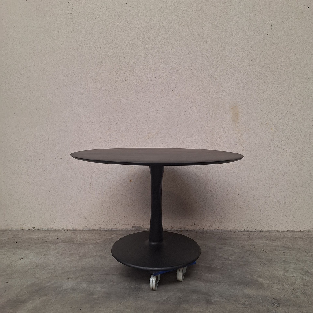 Torsion dining table - 127cm