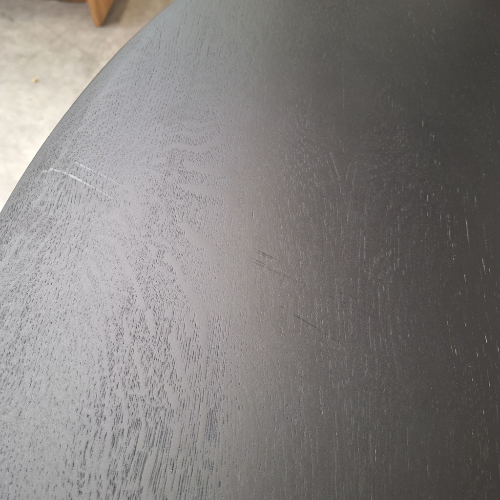 Torsion dining table - 127cm