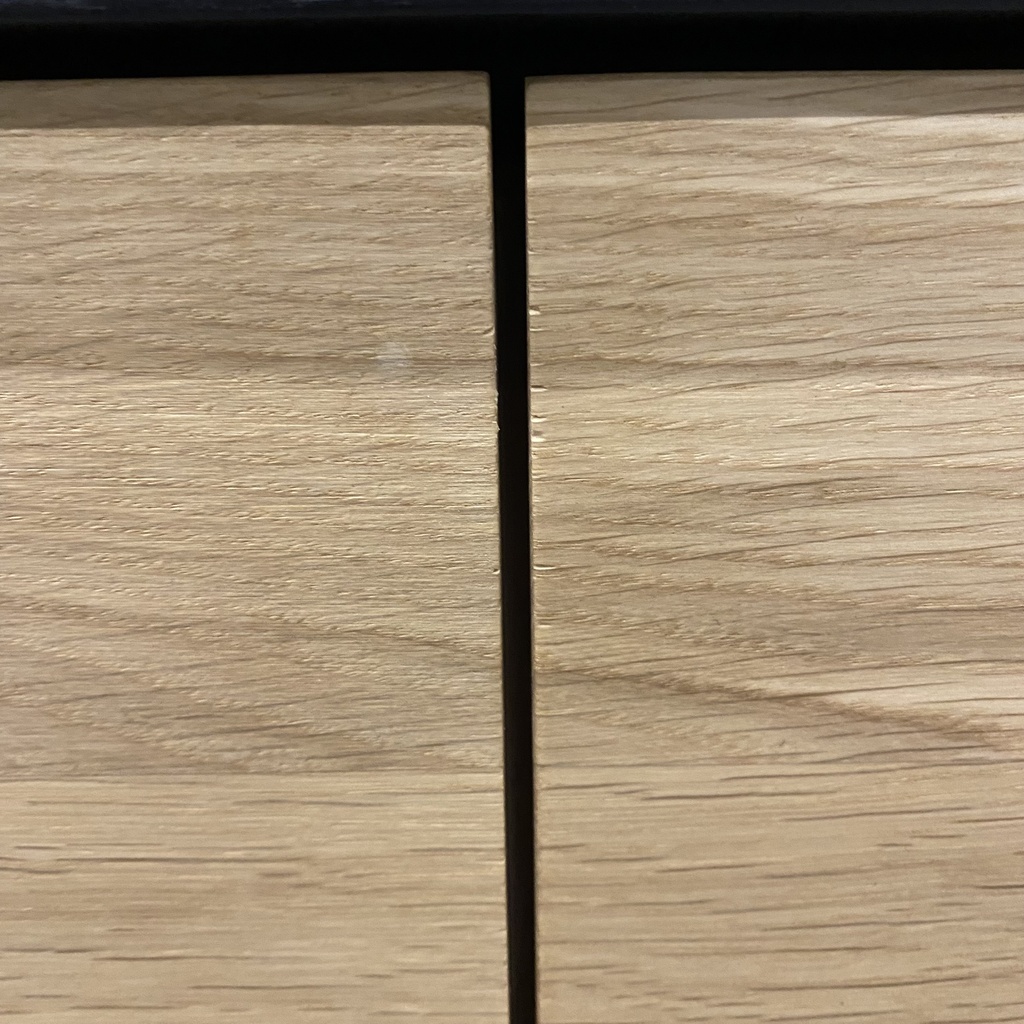 Blackbird sideboard