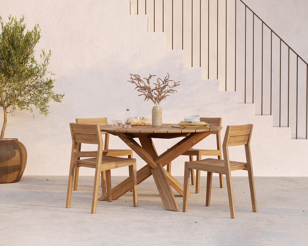 Circle outdoor dining table - 163cm