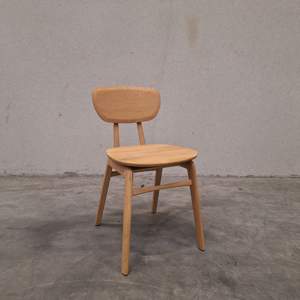 Pebble dining chair