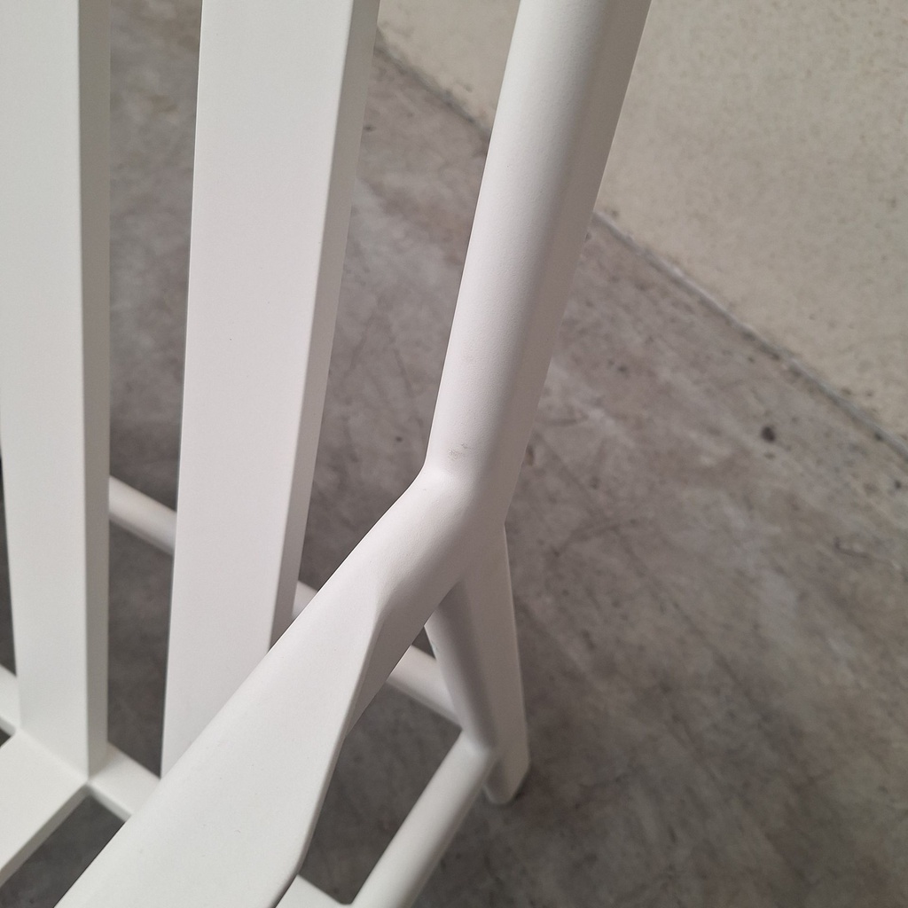 Jack outdoor lounge chair frame