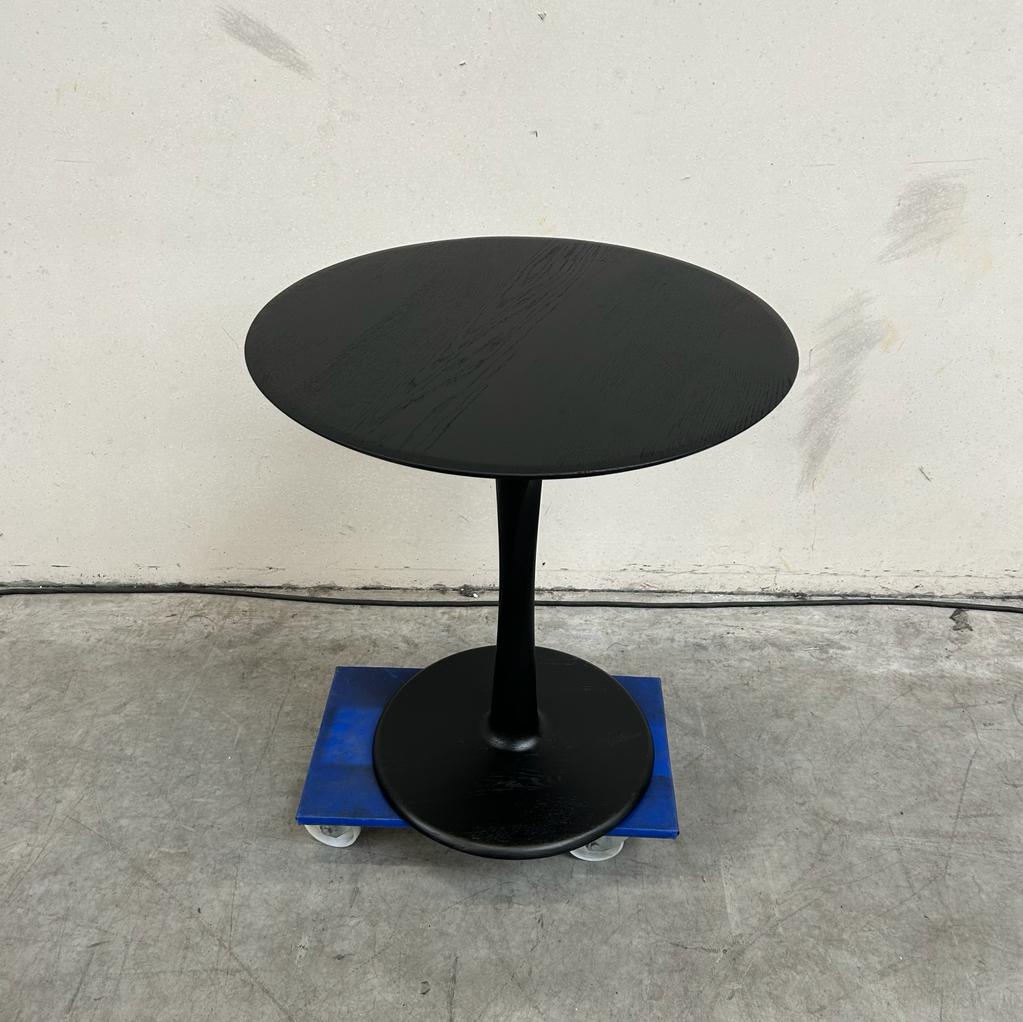 Torsion dining table - 70cm