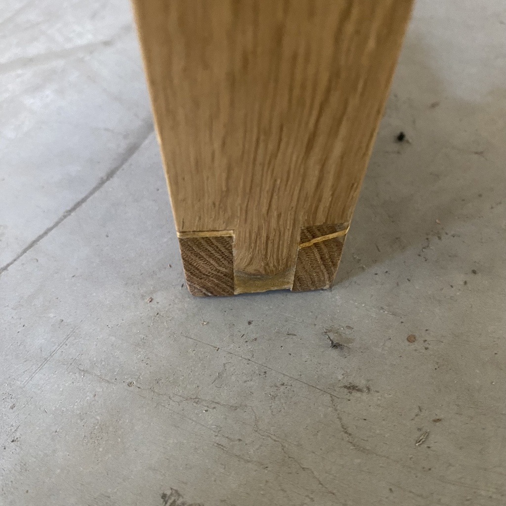 Tripod coffee table