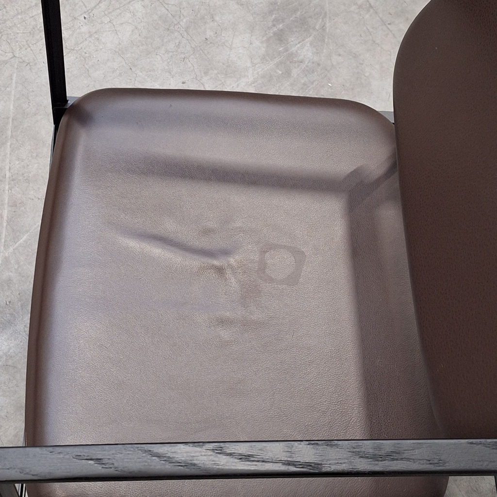 DC lounge chair - chocolate leather