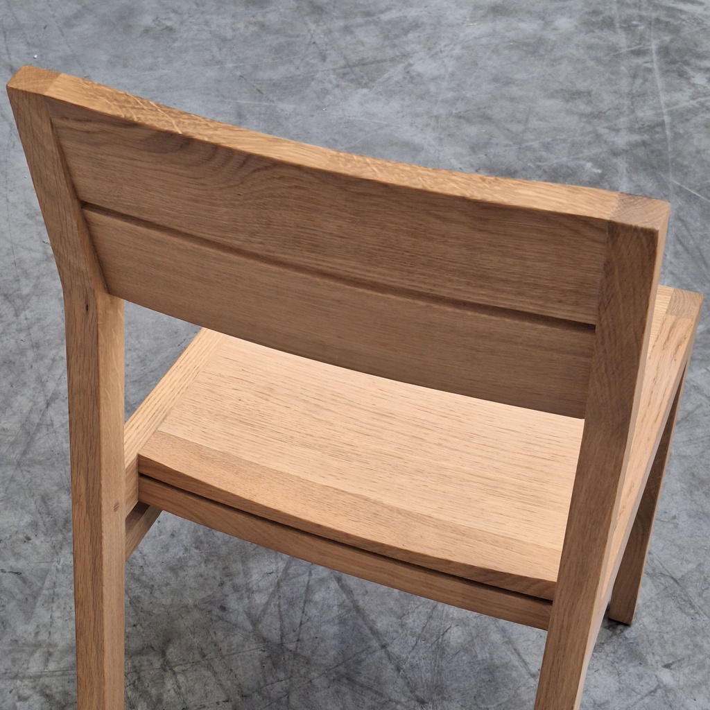 Set of EX1 dining chairs