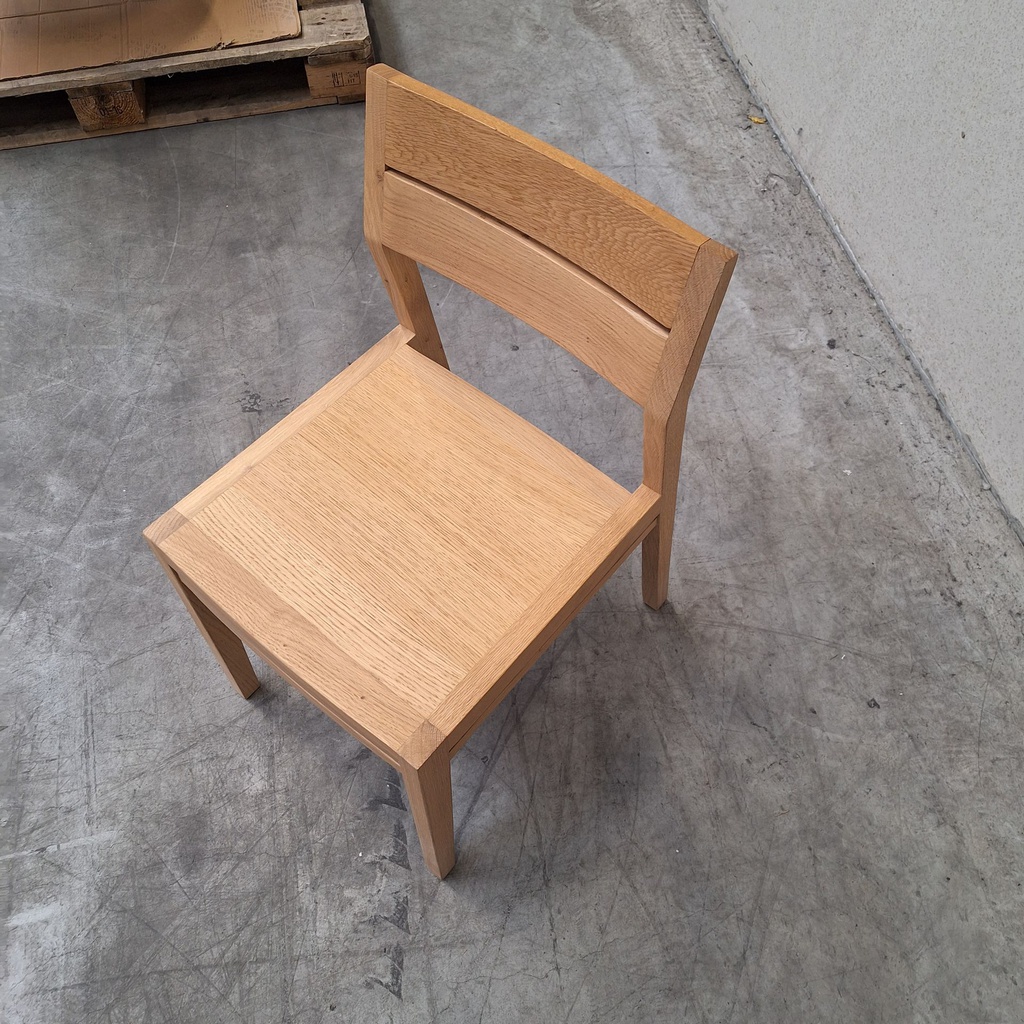 Set of EX1 dining chairs