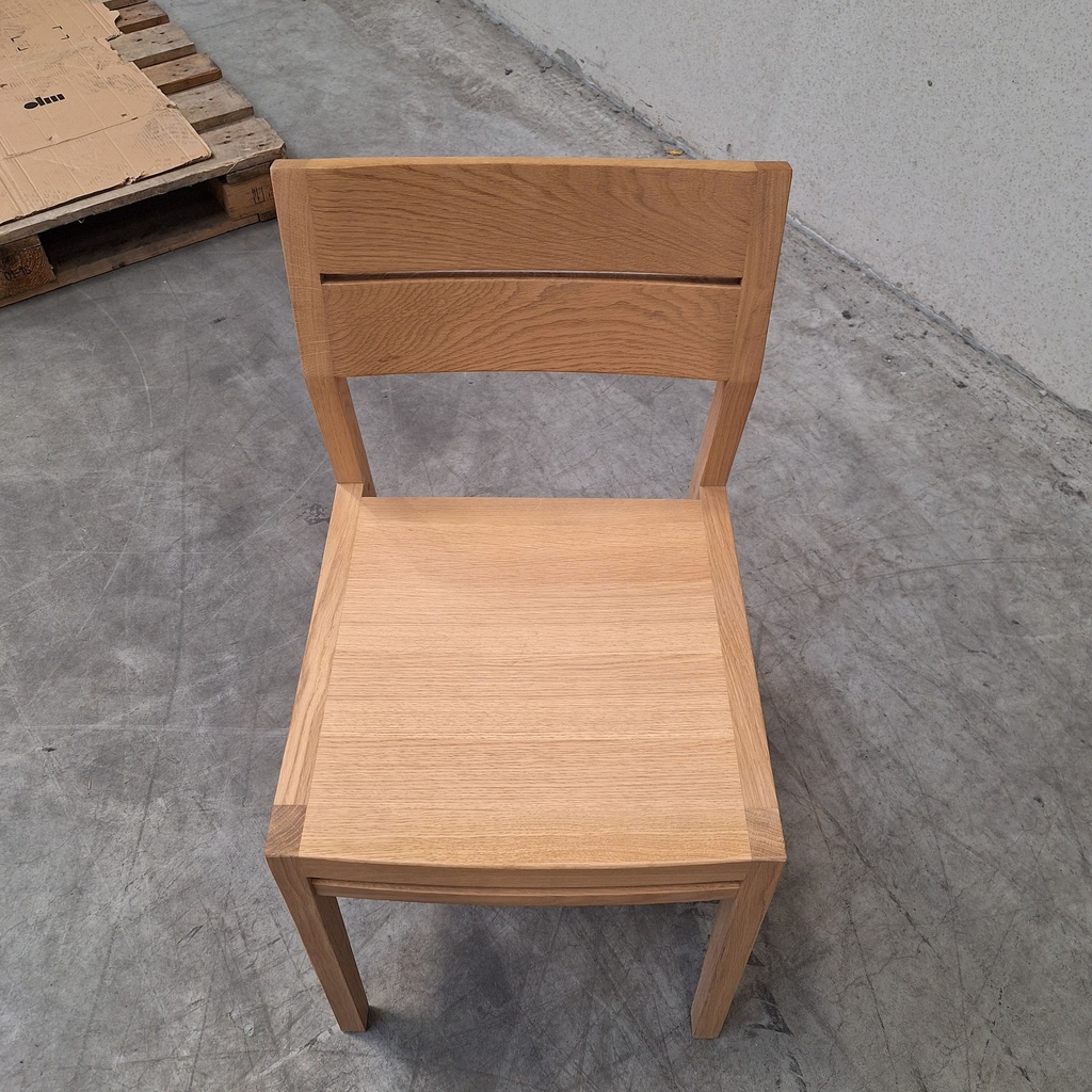 Set of EX1 dining chairs