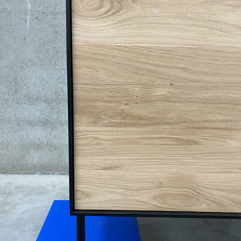 Blackbird sideboard