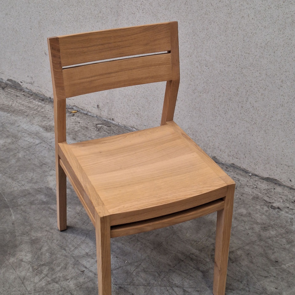 EX1 dining chair