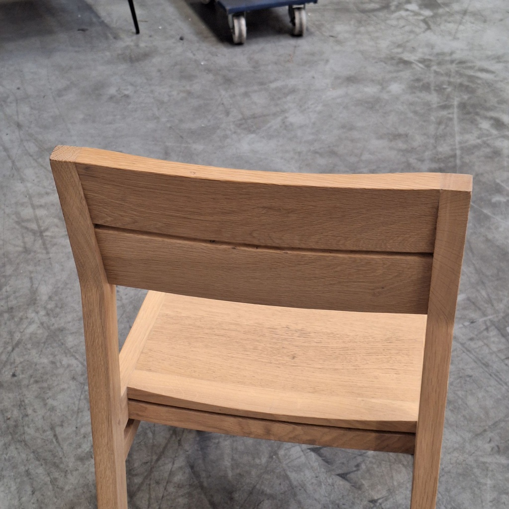 EX1 dining chair