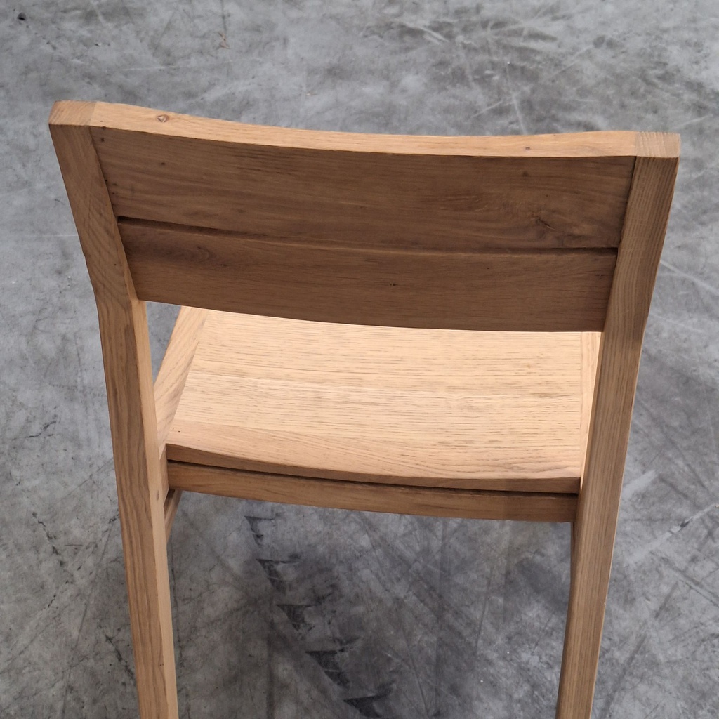 EX1 dining chair