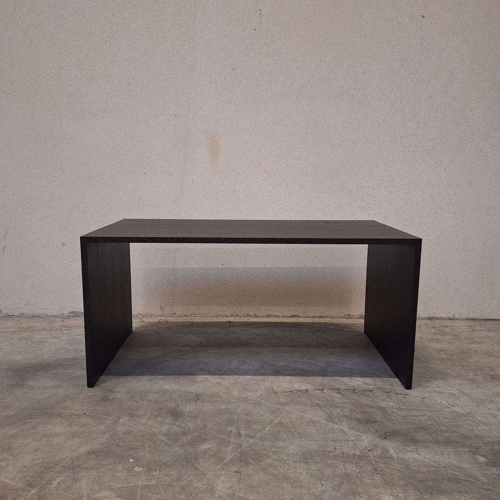 Oak U desk - 160cm (with cable management)