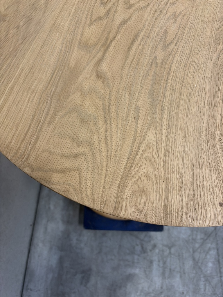 Torsion dining table