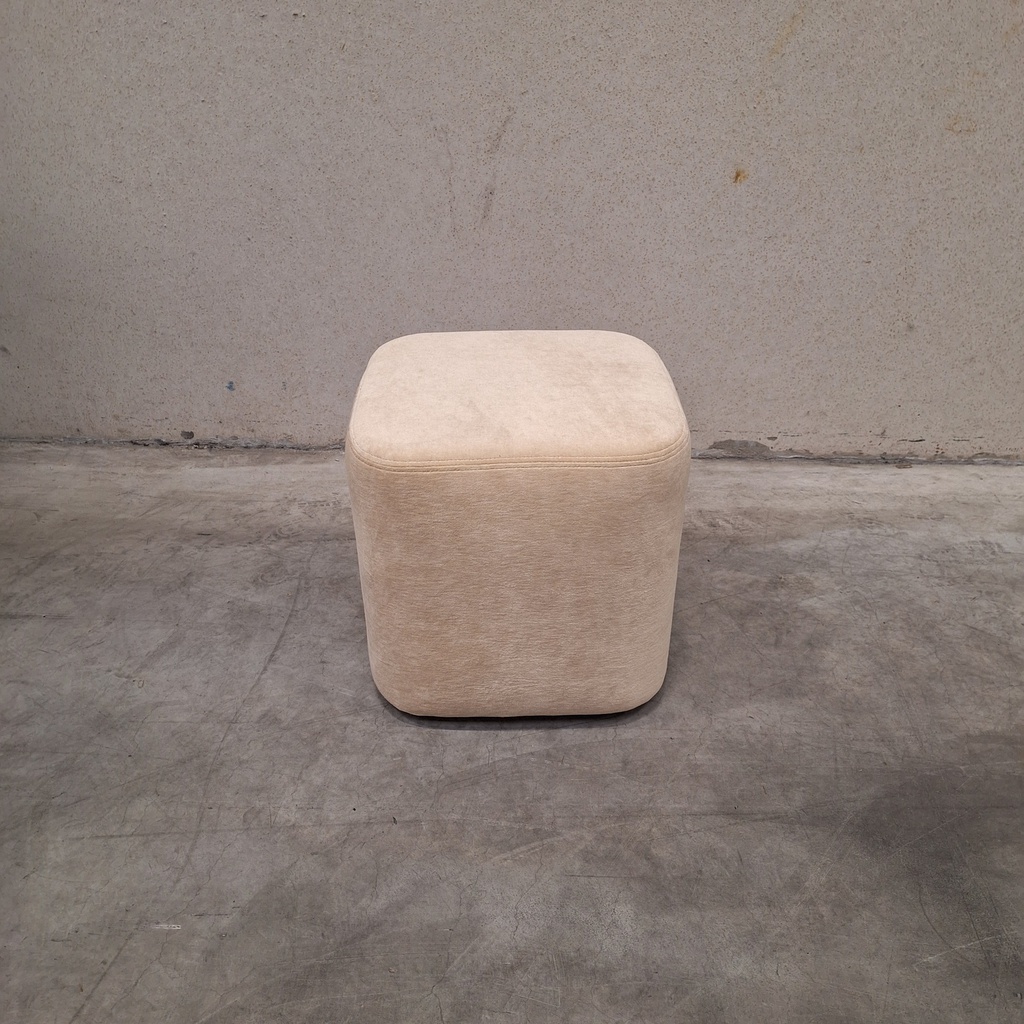 Cube pouf - sand