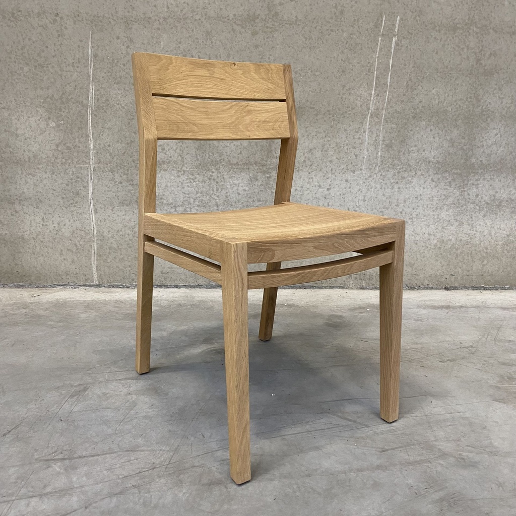 EX1 dining chair 