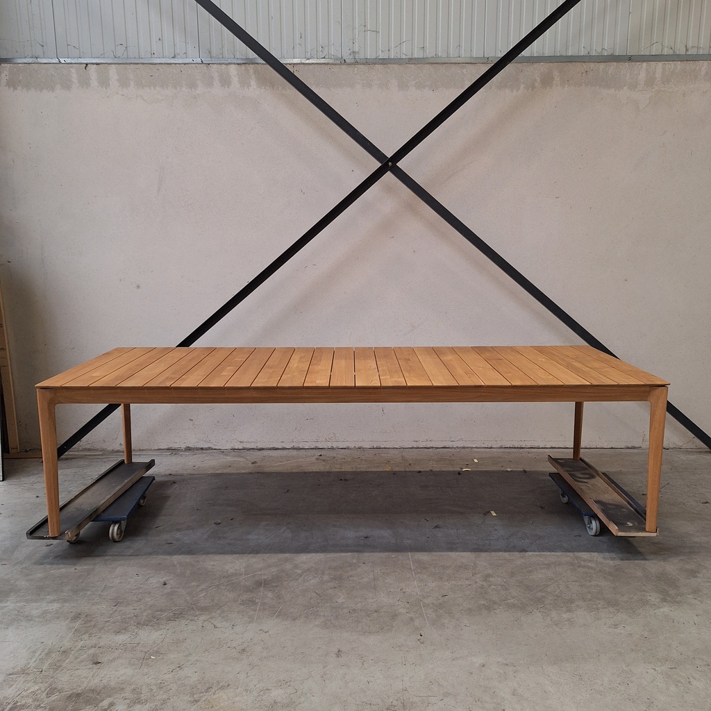 Bok outdoor dining table - 300cm