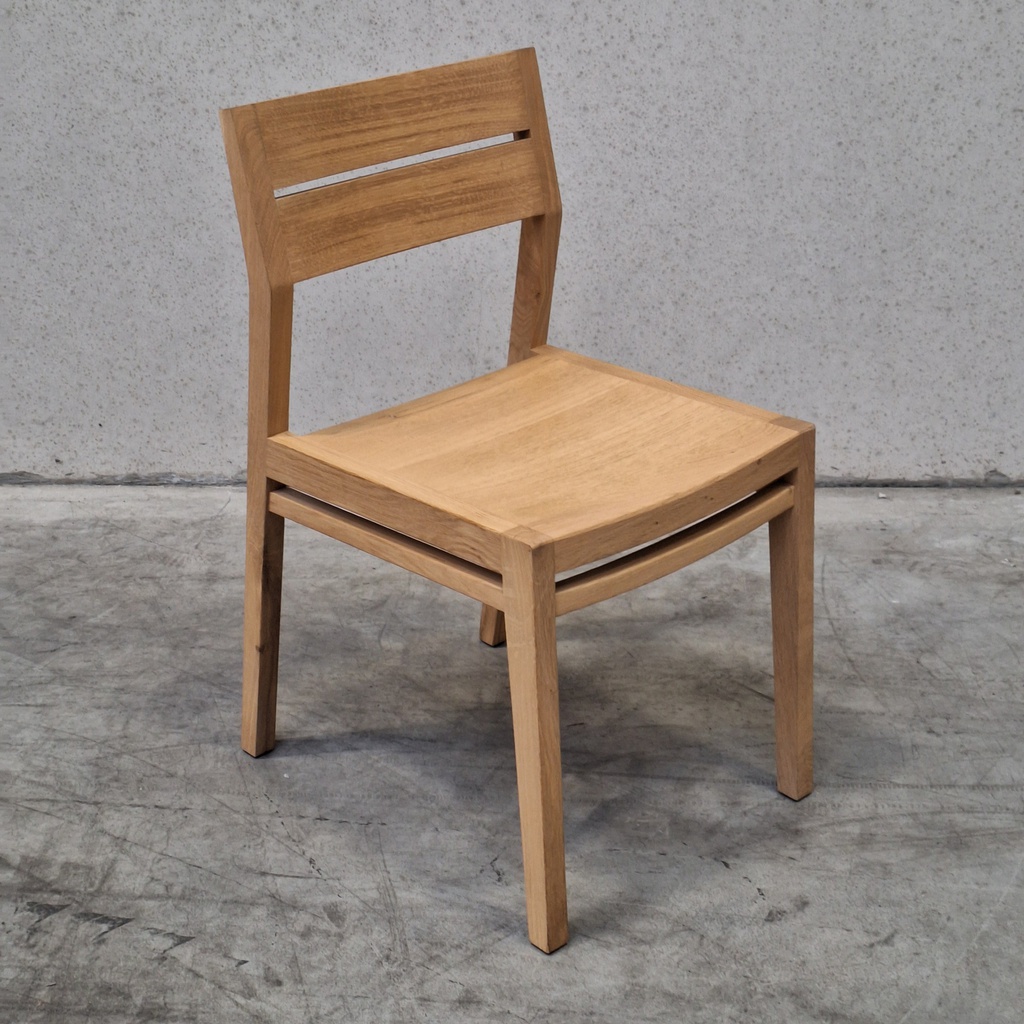 EX1 dining chair