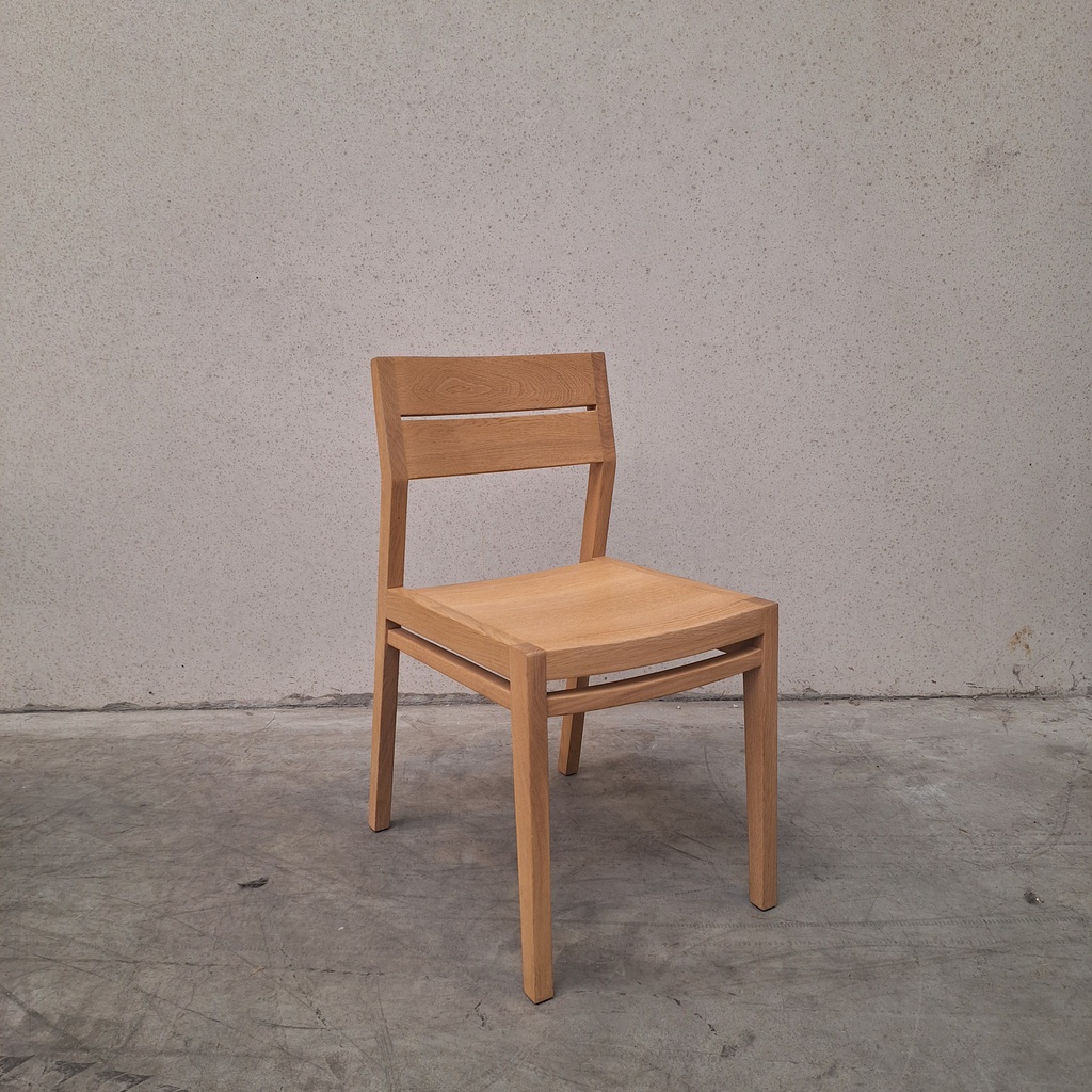 EX1 dining chair