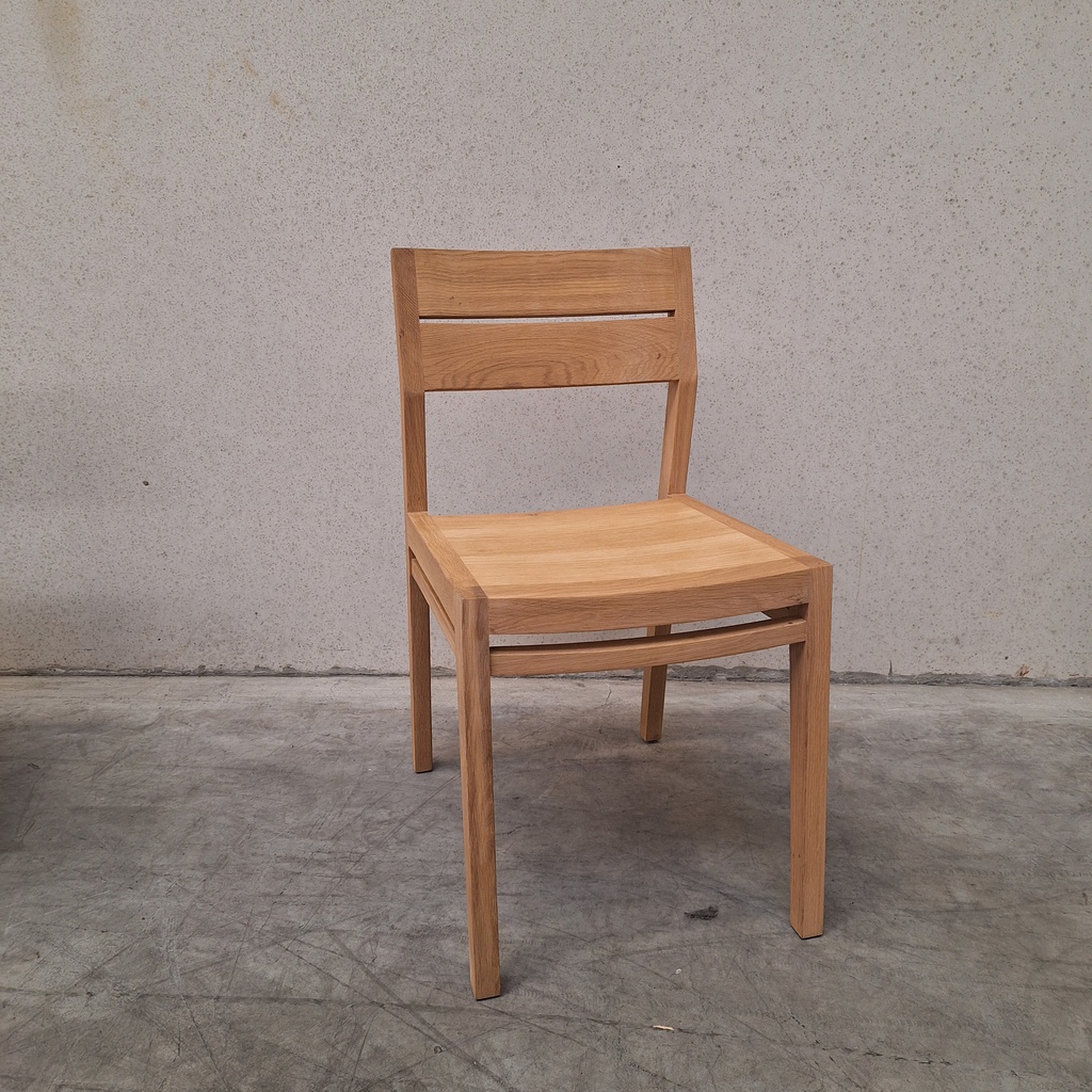 EX1 dining chair