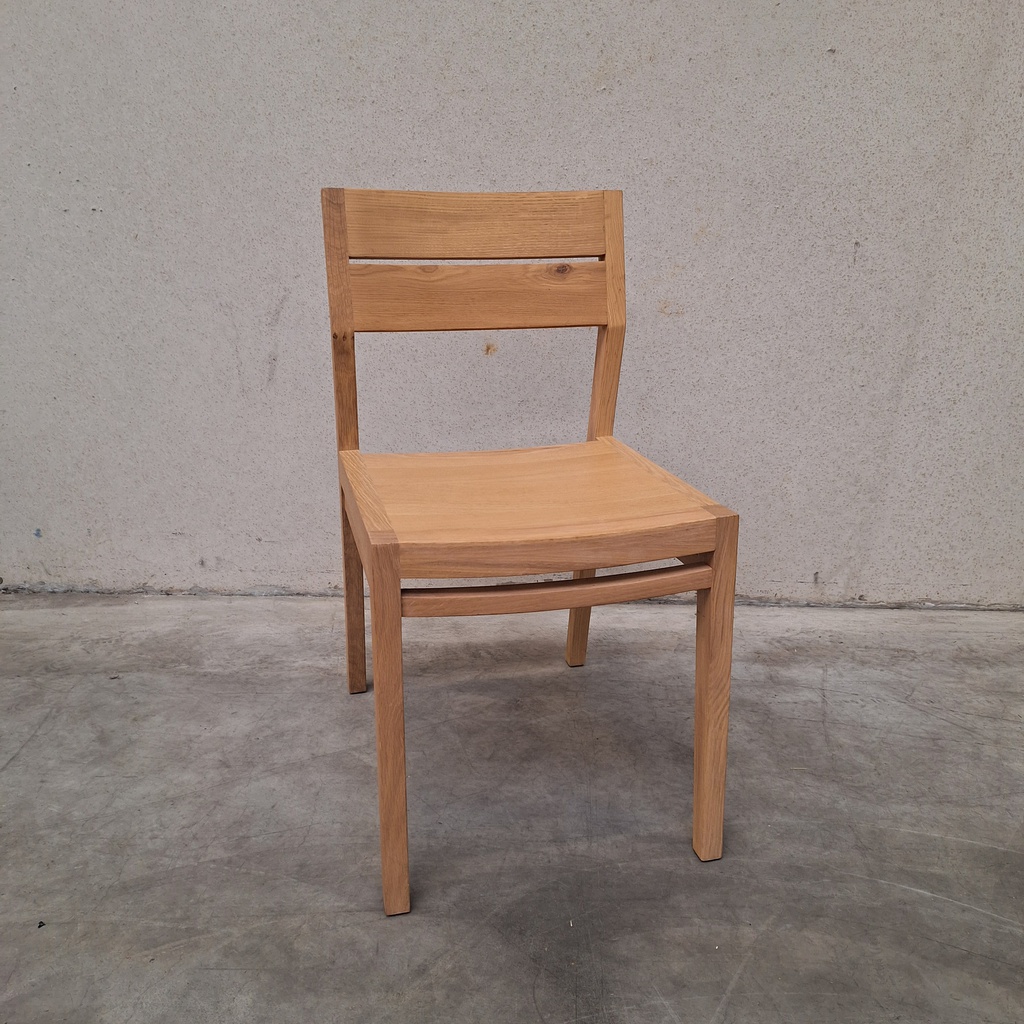 EX1 dining chair
