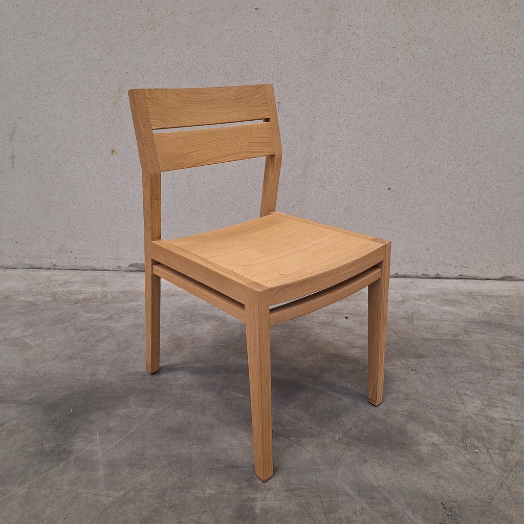 EX1 dining chair