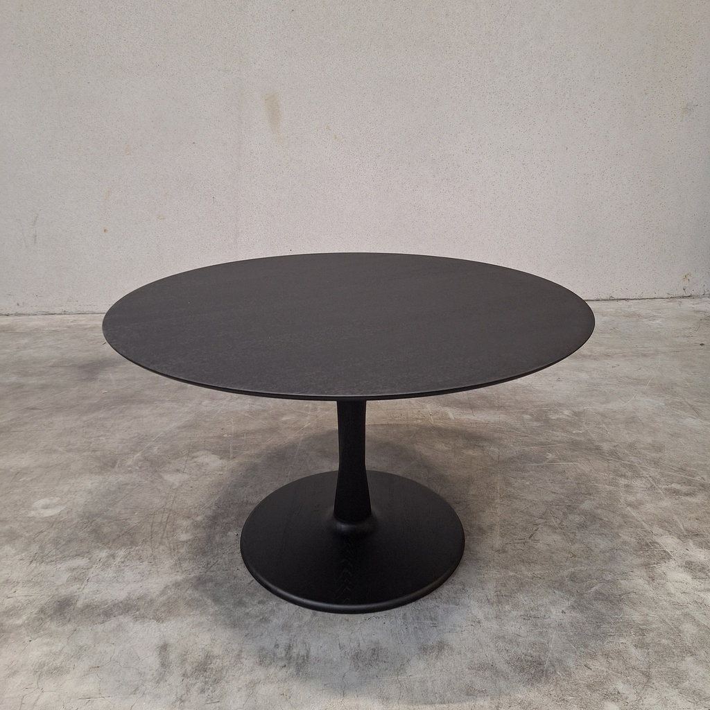 Torsion dining table 127cm