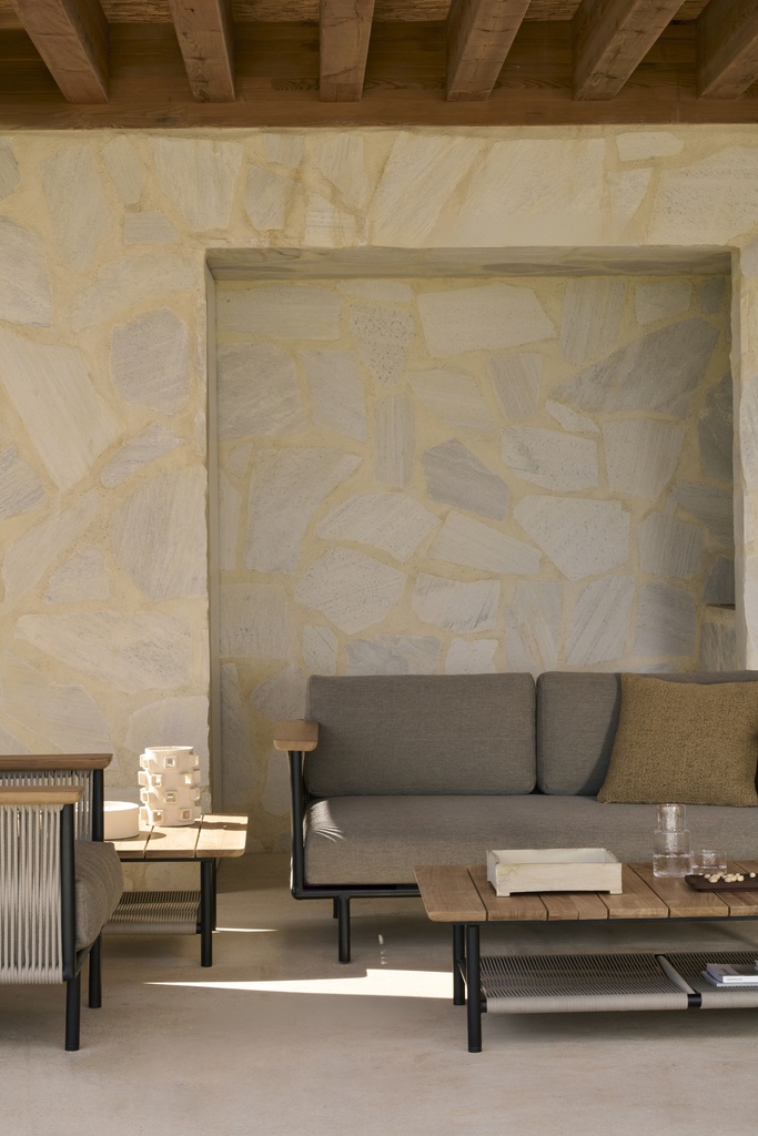 Corbey outdoor lounge chair TEMPLATE