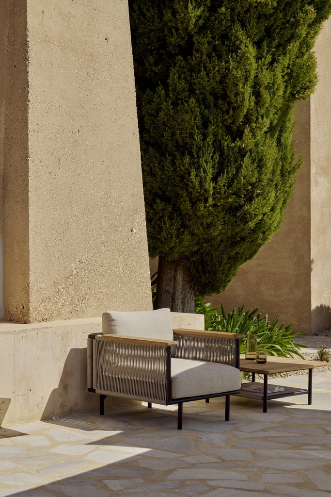 Corbey outdoor lounge chair TEMPLATE